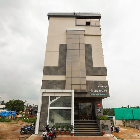 Oyo 15220 Jn Stay Mysuru Zewnętrze zdjęcie